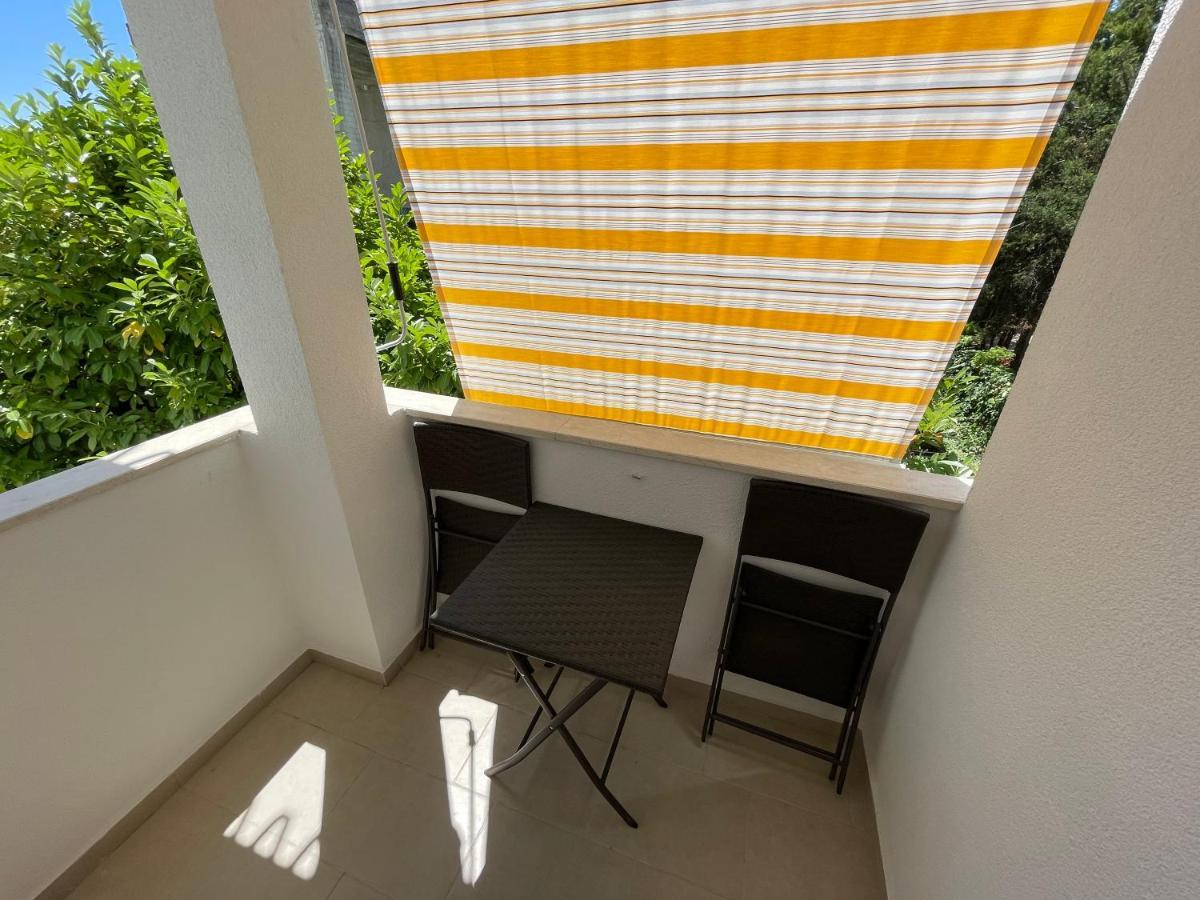 Apartmani Jasminka Vodice Bagian luar foto