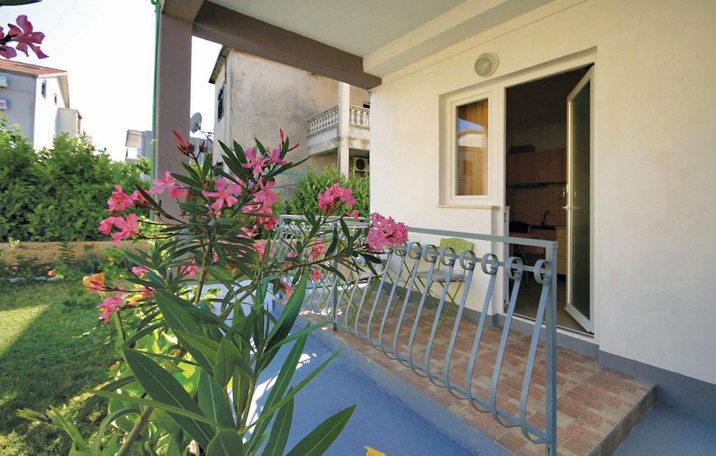 Apartmani Jasminka Vodice Bagian luar foto