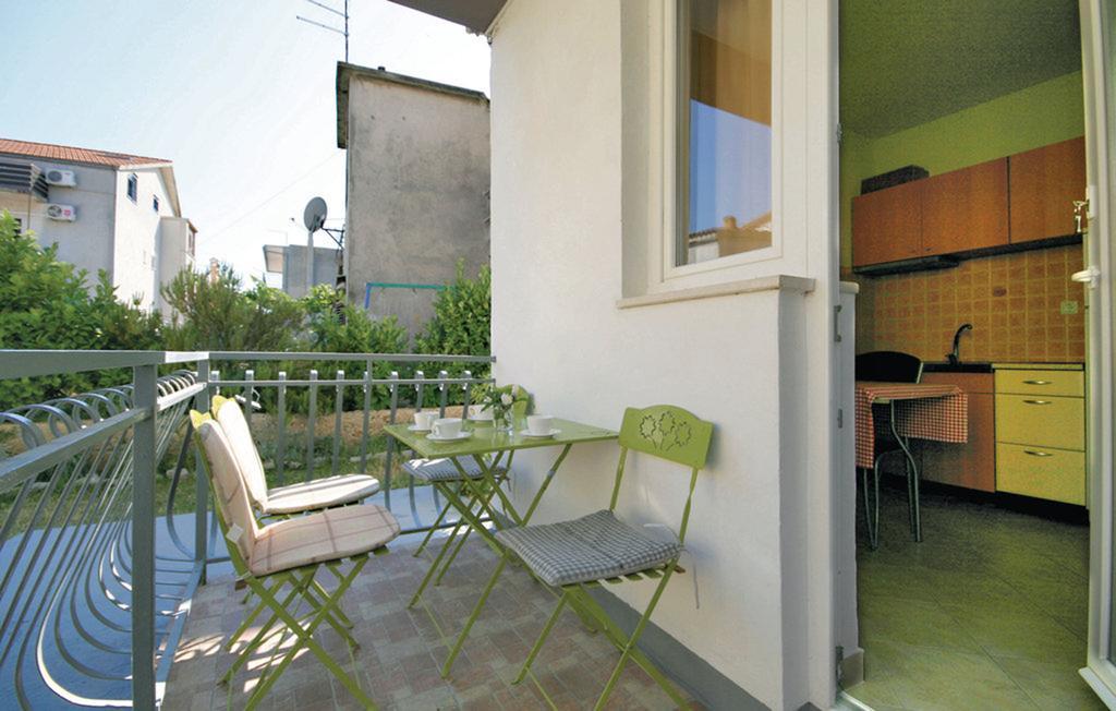Apartmani Jasminka Vodice Bagian luar foto