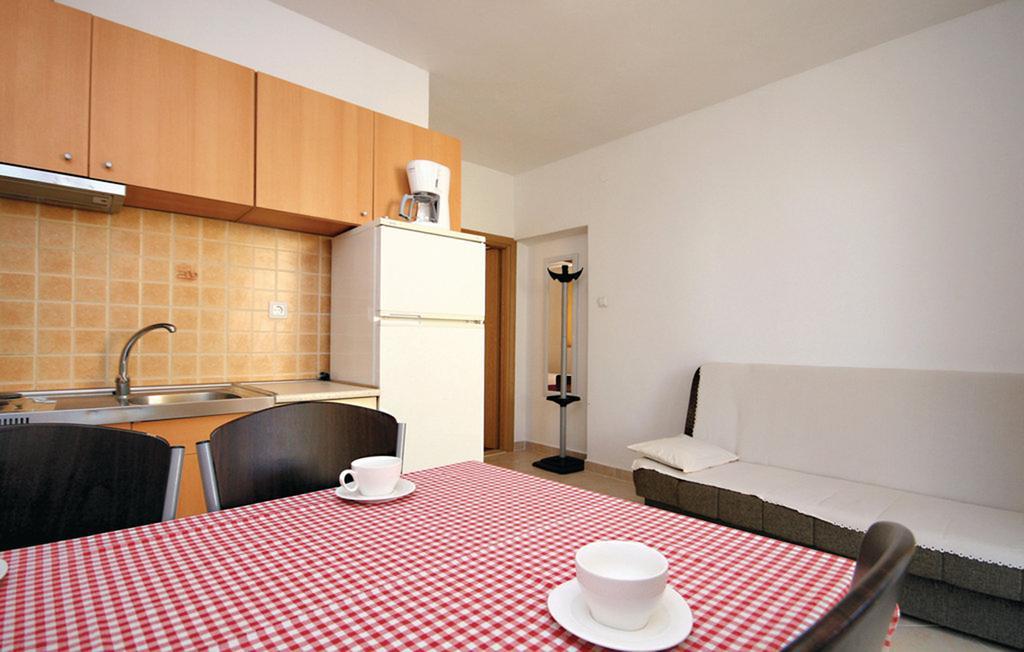 Apartmani Jasminka Vodice Bagian luar foto