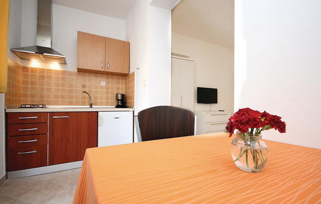 Apartmani Jasminka Vodice Bagian luar foto